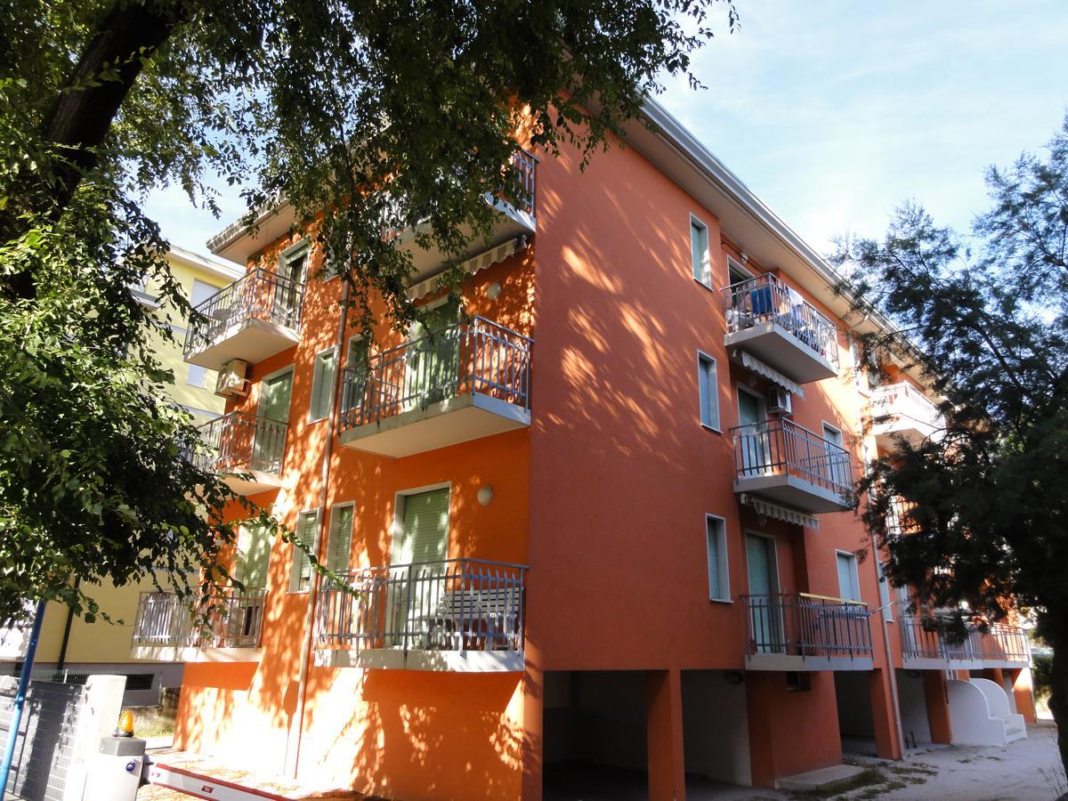 Isolabella - Appartamenti Bibione Buitenkant foto