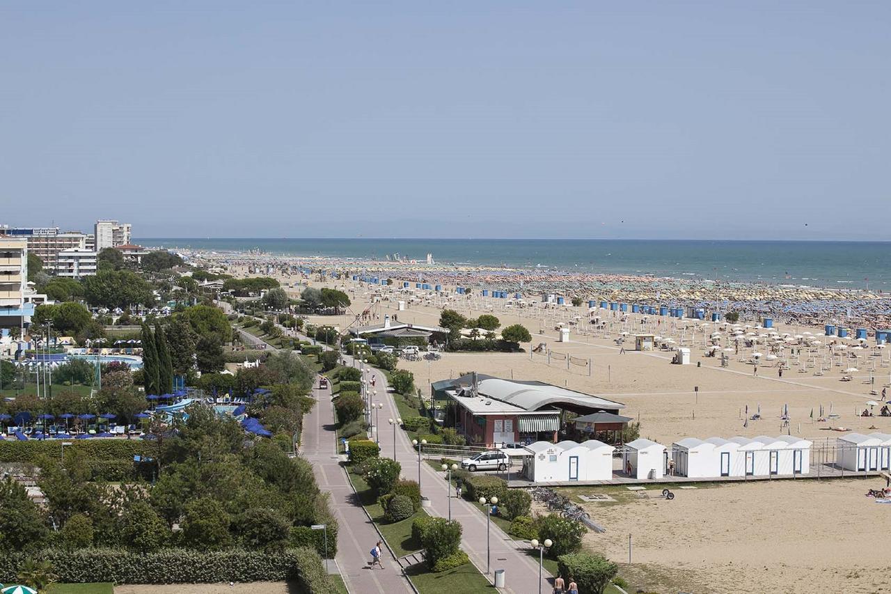Isolabella - Appartamenti Bibione Buitenkant foto