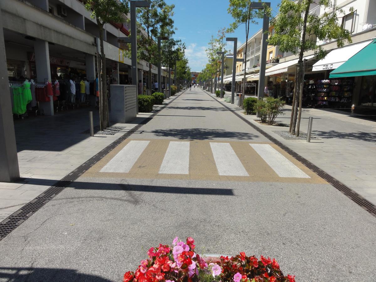 Isolabella - Appartamenti Bibione Buitenkant foto