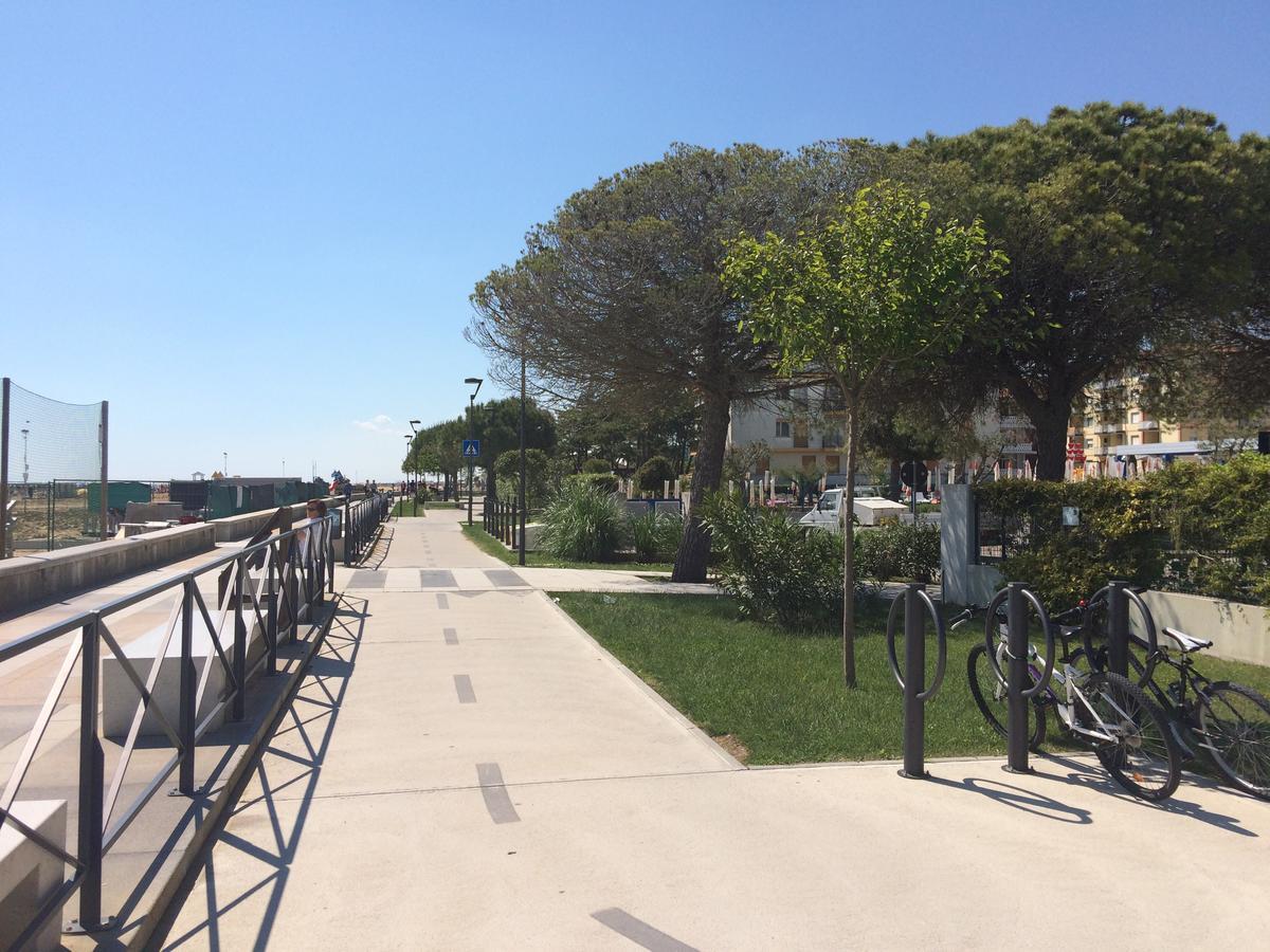 Isolabella - Appartamenti Bibione Buitenkant foto